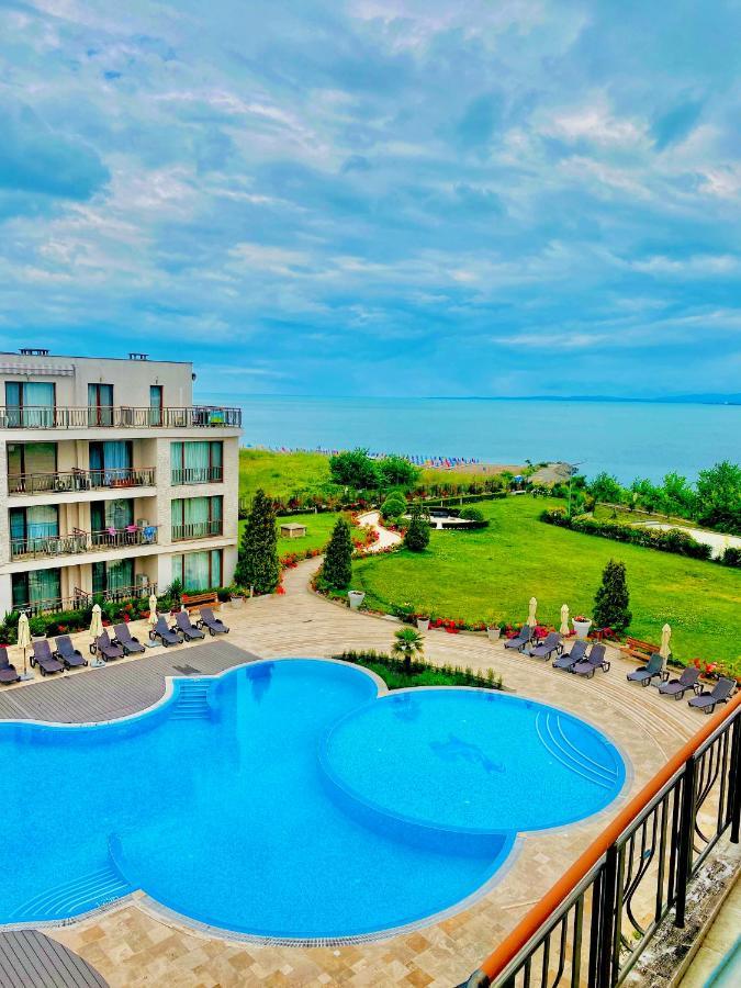 Diamond Apartment №1 - Relax Holiday Views Sea And Pool 부르가스 외부 사진