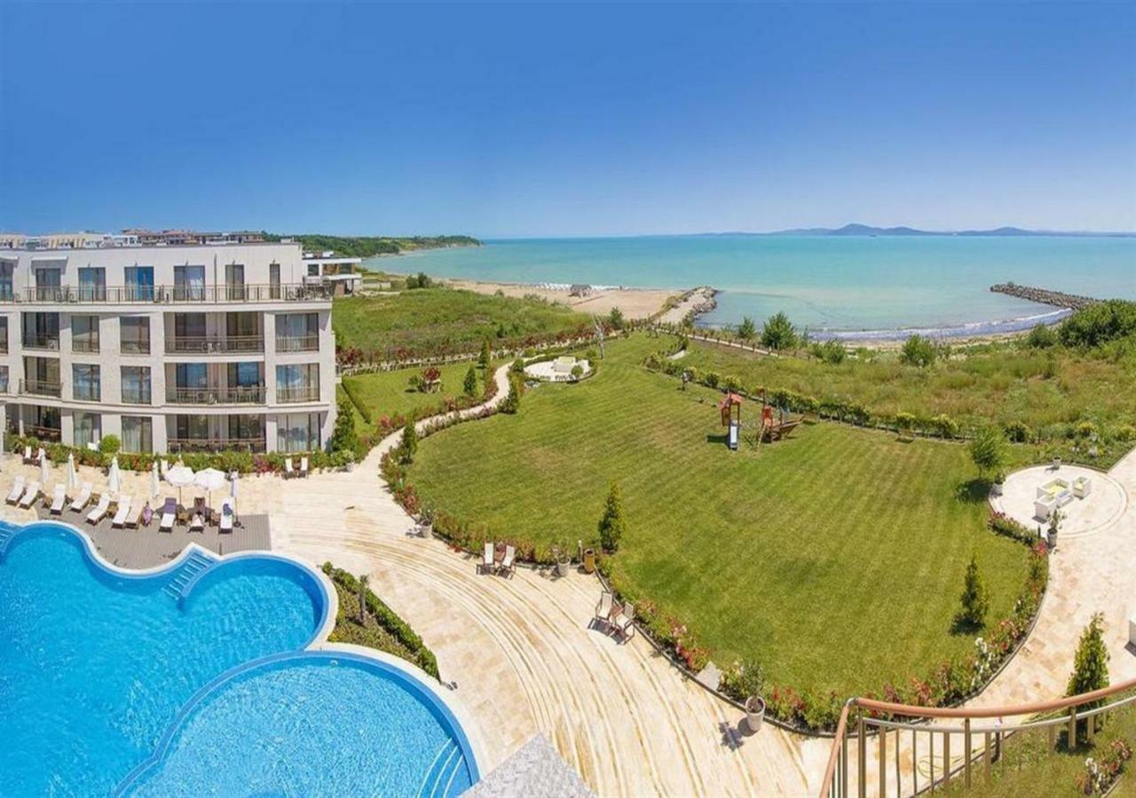 Diamond Apartment №1 - Relax Holiday Views Sea And Pool 부르가스 외부 사진